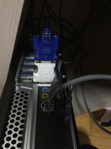电脑显示器 电脑显示器